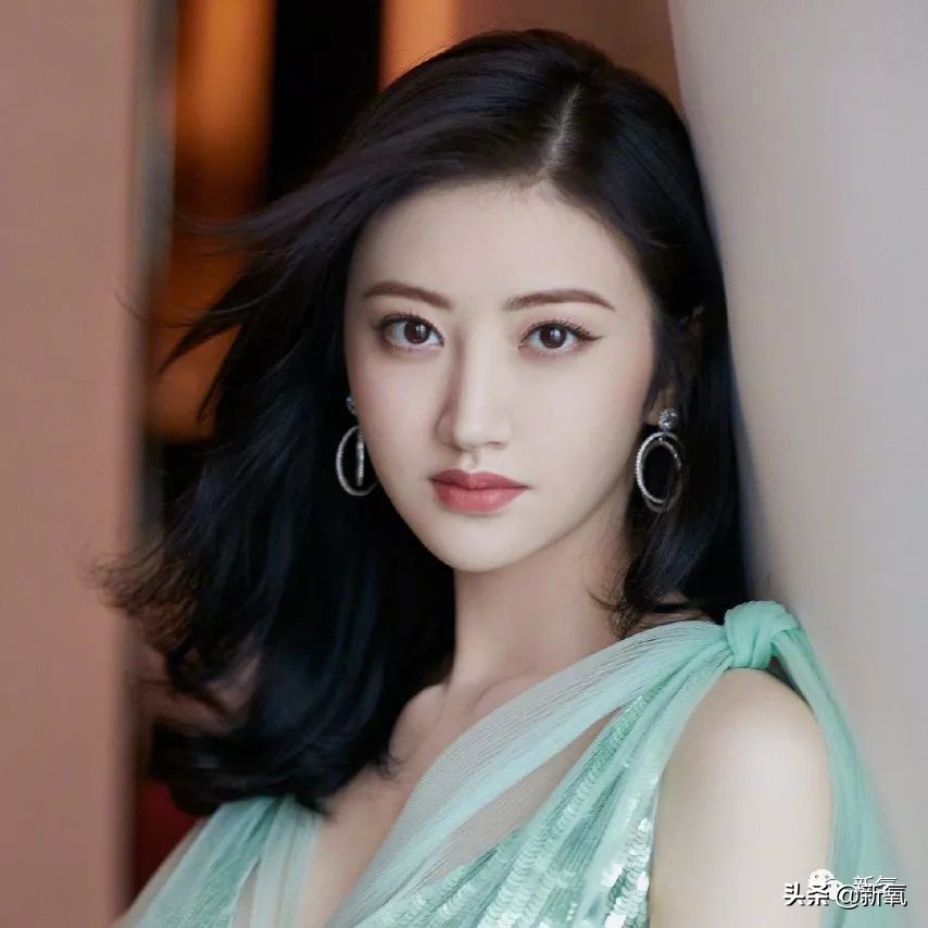 景甜修复后的双眼皮多宽,景甜修复之后的双眼皮是多宽