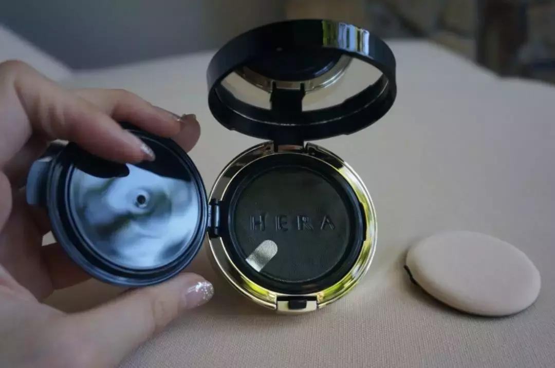 hera黑金气垫和粉底液,hera赫妍黑金气垫17号