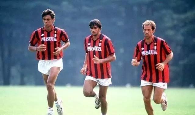 米兰后防有多可怕,曾经的米兰王朝有多可怕