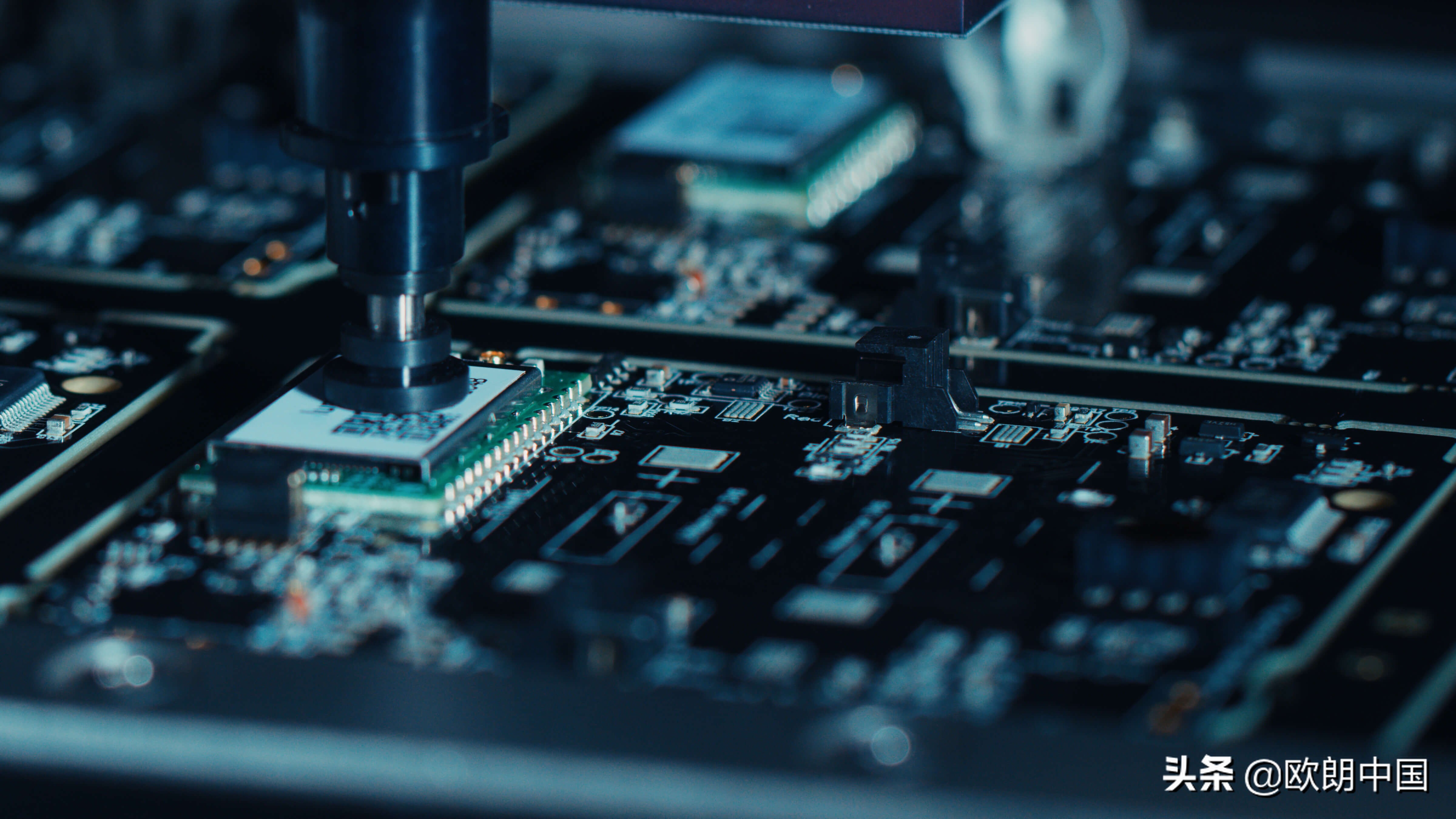 人生AB面|看前欧朗汽车事业部总监,解锁他的音乐密码