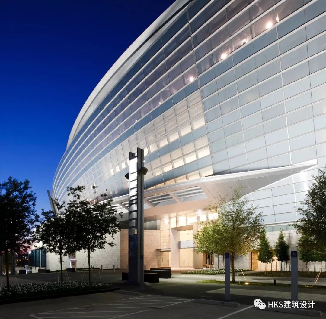 全世界最赚钱的体育赛事,最赚钱的体育运动足球场