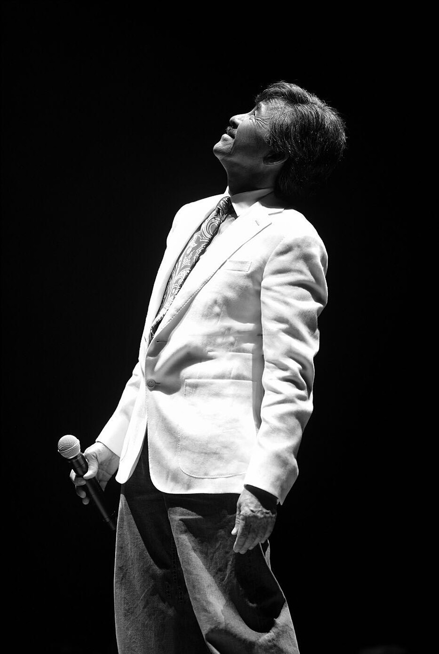 1994红磡摇滚之夜曲目,香港乐坛哪一首歌轰动歌坛