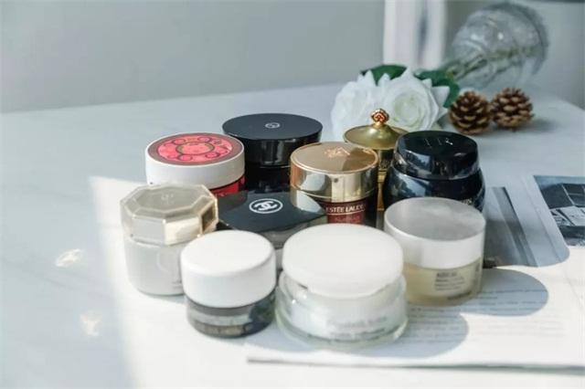 秋冬应该选择什么样的面霜 (四款平价适合秋冬的面霜测评)