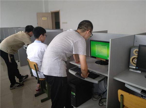 报高考志愿没有电脑怎么办,家里没背景高考志愿咋填就业容易