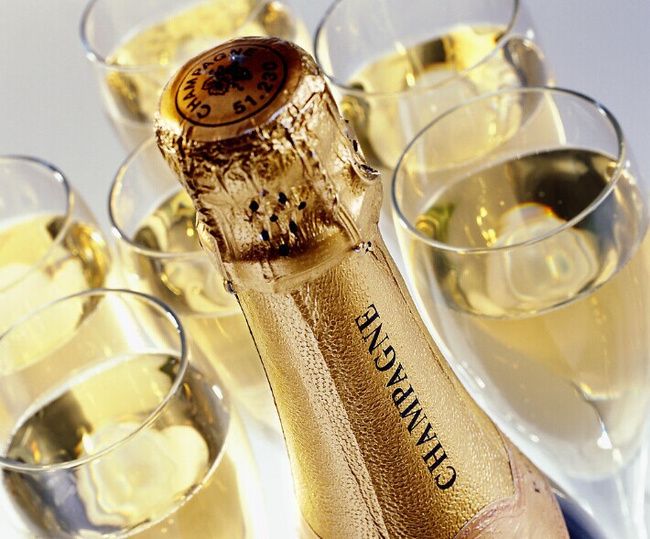 美宣布对6国征收报复性关税,美国宣布对6国征收报复性关税