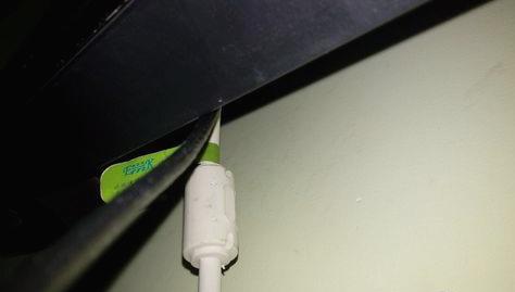 电脑连接电视机的hdmi连接线,电脑主机和电视机连接怎么没信号