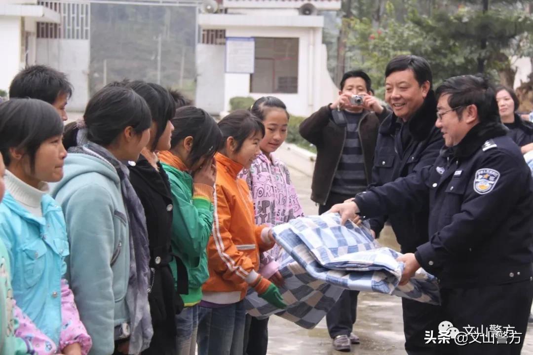 誓言无声生命作证——追记文山州森林公安局*党**委委员、纪委书记石宏