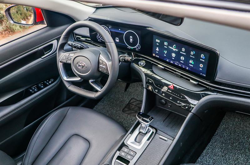 2022款现代名图内饰,新一代名图1.8l内饰