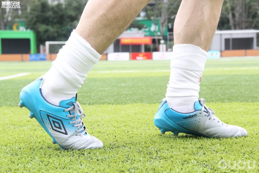 满足真皮控的幻想–UmbroAcceratorProHG实战测评