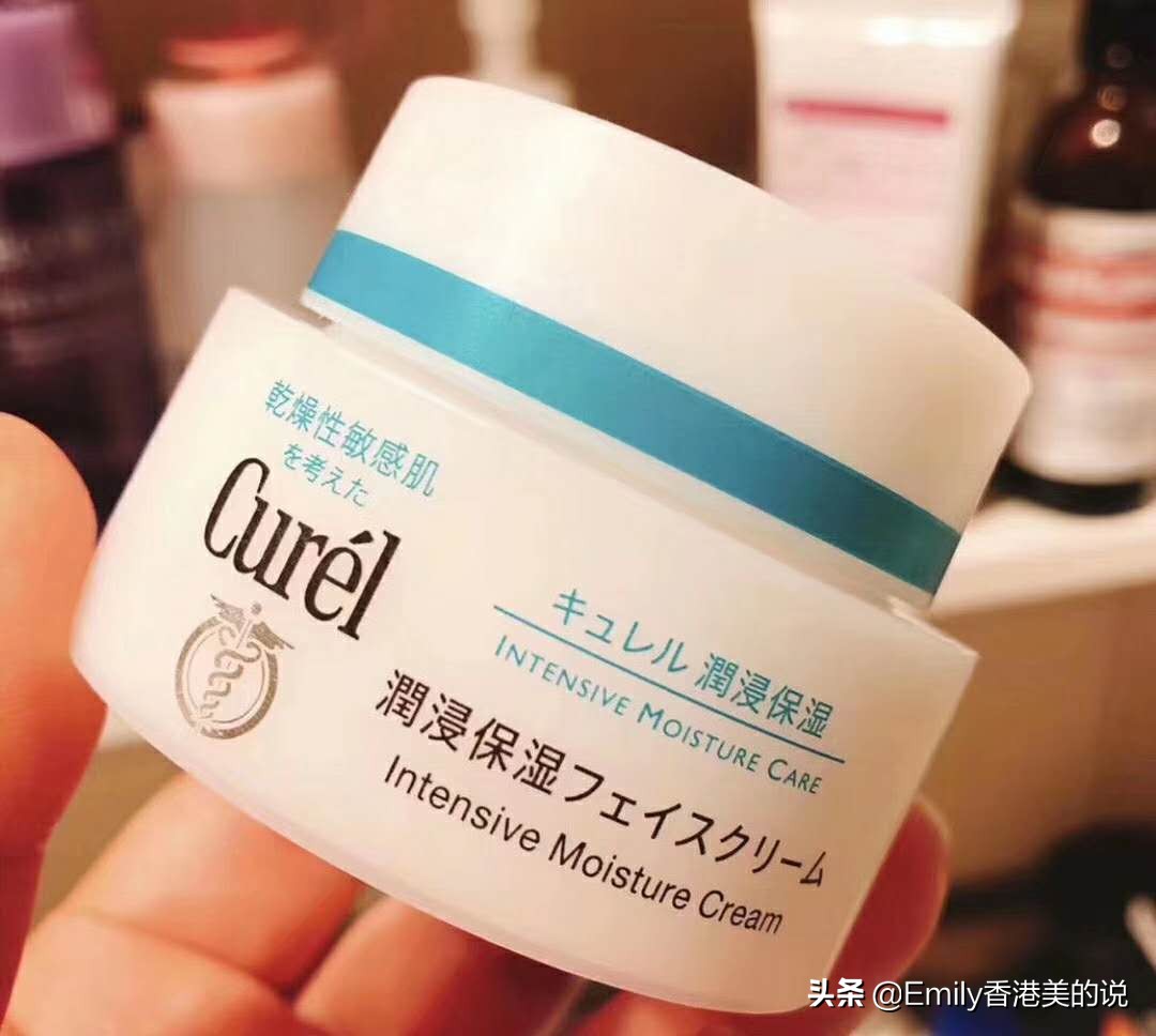 从补水保湿换成了抗皱抗衰,补水抵御肌肤松弛面霜