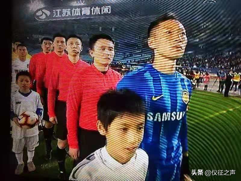 爱上足球仪征足球小将陈锦程2019中超联赛中展风采