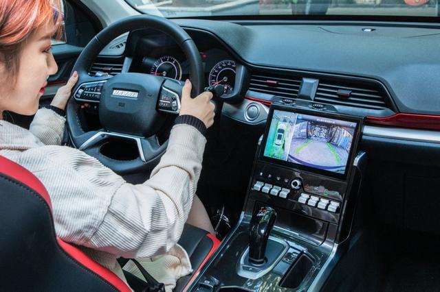 哈弗h4乐享版试驾视频,哈弗h4乐享版介绍