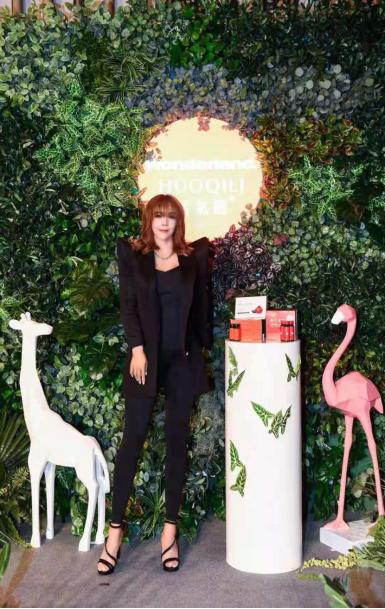 wonderland的仙境之夜曾黎现场,wonderland的仙境之夜曾黎