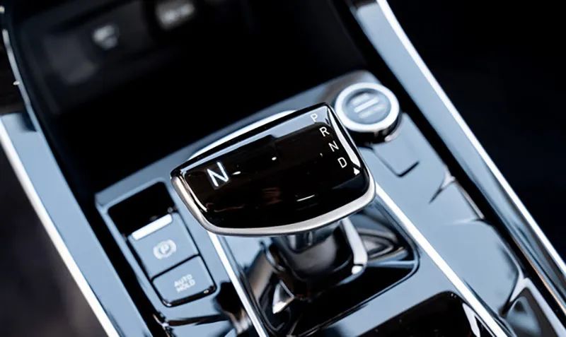 三菱劲炫销量差的原因找到了光底子好有什么用？看得到的是配置