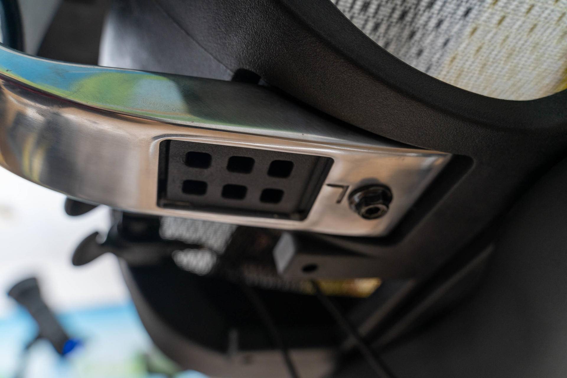 电脑椅选布的还是皮的,电脑椅选电竞椅还是人工椅