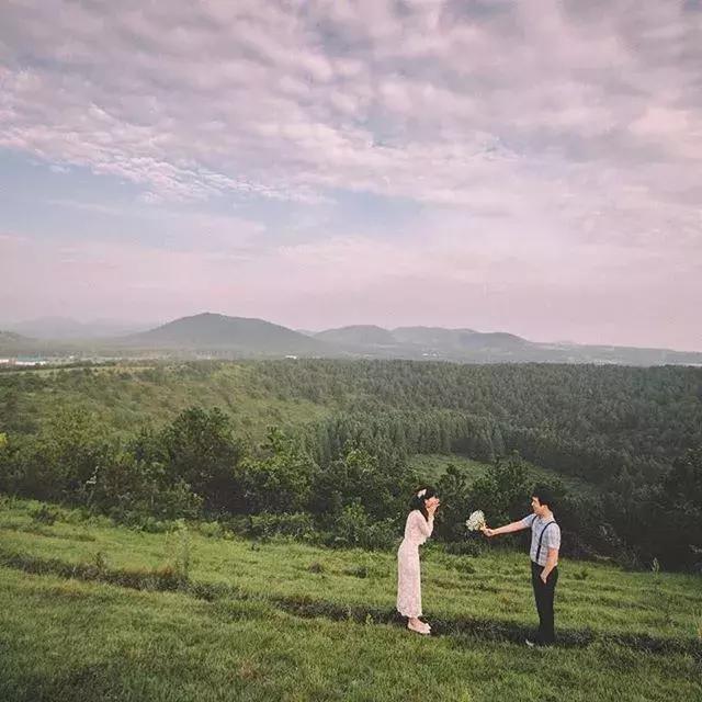婚纱照就该这样拍才有大片的感觉,婚纱照小众风格这样拍也好看