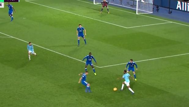 瓜帅王牌，在球队最需要他的时候“消失”，几个镜头告诉你答案