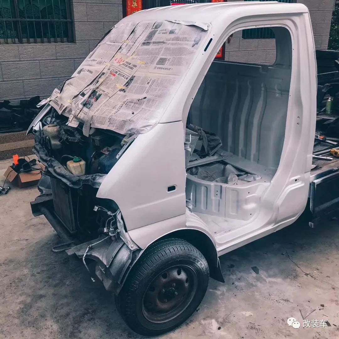 这动手能力也太强了！车友纯手工打造纯粹JDM小货车