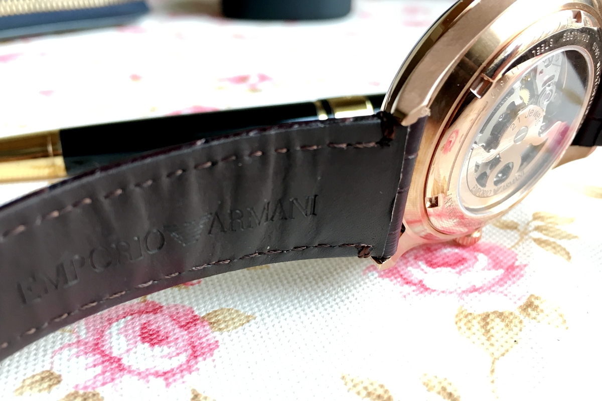 阿玛尼405跟阿玛尼405g有什么区别,阿玛尼手表什么档次