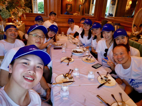 上海美都“走跑团”相约滨江活力开跑