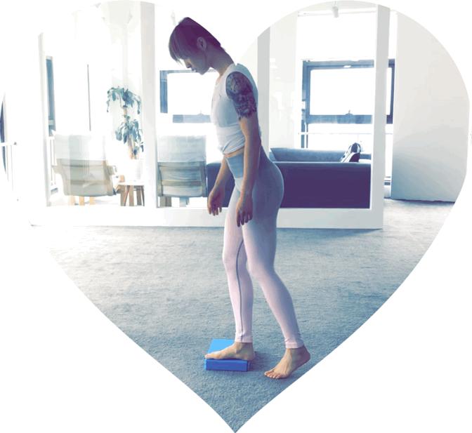 如何判断大腿后侧筋断了,大腿后侧筋拉着是拉伸还是不动好