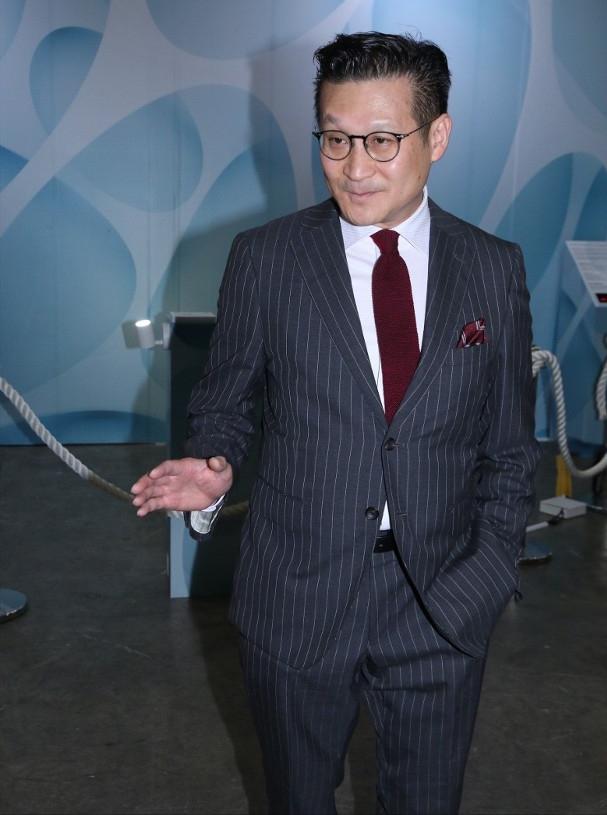 前港姐宣布与百亿富商离婚,前港姐宣布与大40岁富商离婚