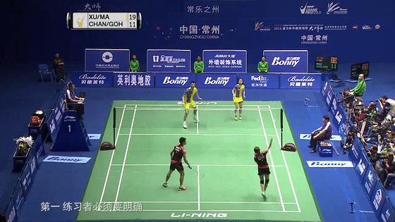怎么区分羽毛球菜鸟和高手,球场上怎么区分高手和菜鸟