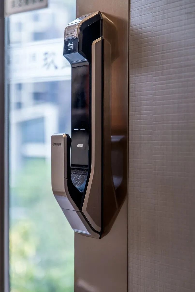 10多分钟到深圳、家门口上华附？14号线热盘深圳客占7成