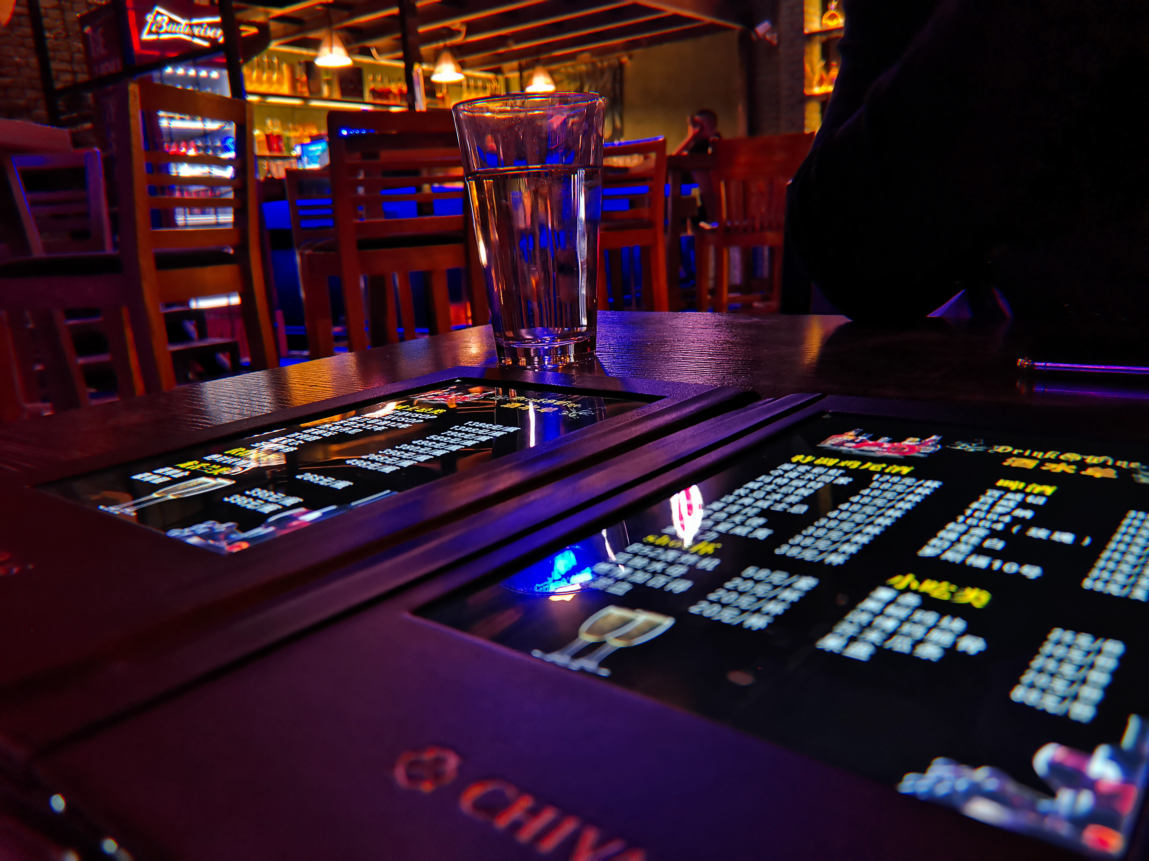 是酒吧还是KTV？藏在老工厂里的“好声音”，你确定不来试试