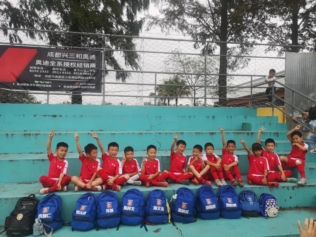 未来可期！富顺这群少年勇夺省冠军，快看看有你认识的吗？