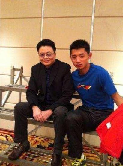 张继科在刘诗雯低谷期高调秀恩爱,张继科乒乓球遗憾