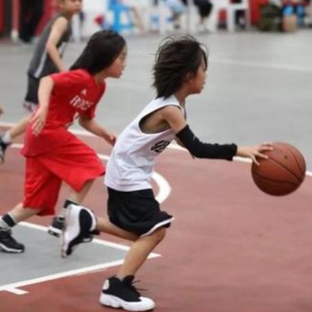 这几个部位暗示了未来宝宝的身高,孩子个子长得高不高看这四个部位