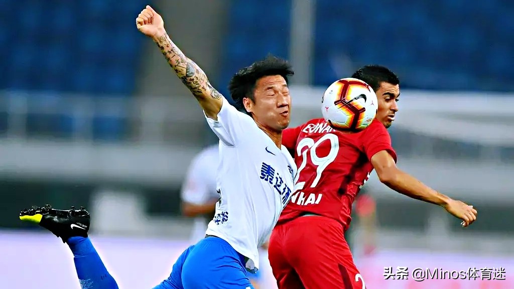 超简报：恒大大胜独占榜首，上港失算武汉平局