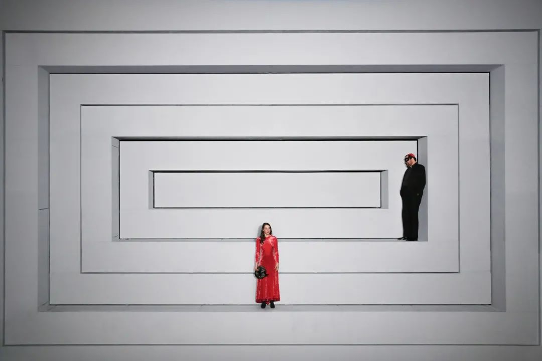 SebastianHannak/震撼心灵的舞台空间美学