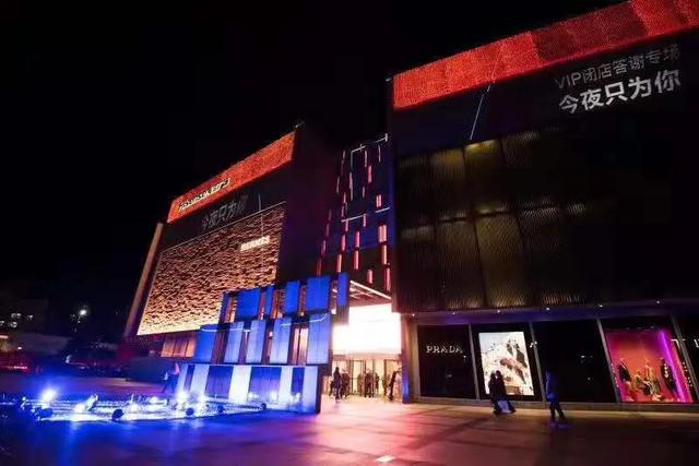 青岛海信广场盛况,普通人逛青岛海信广场