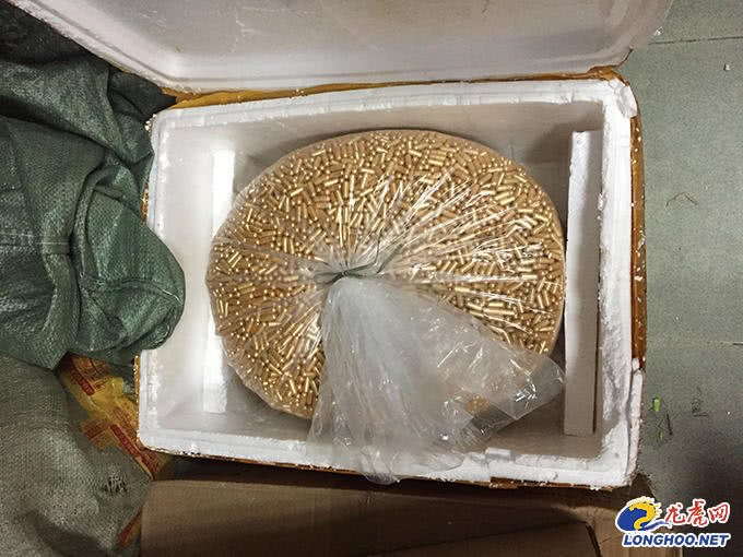 警方破获假化肥涉案金额2800万,朝阳假肥销售查获