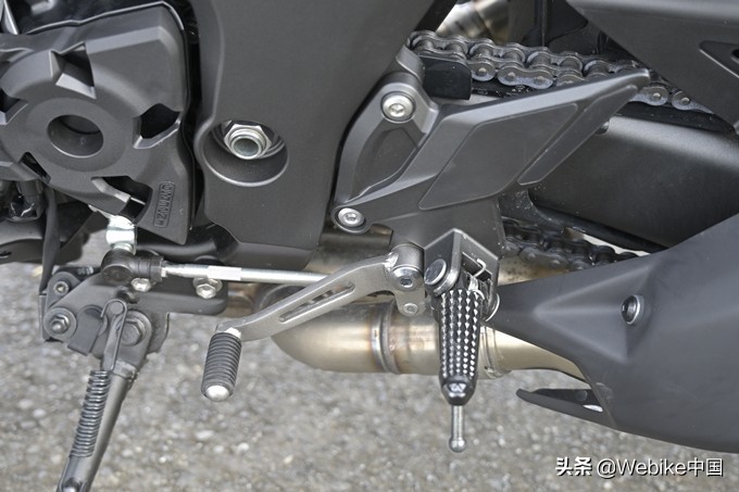 测评川崎zrx1200视频,川崎z1000和宝马s1000r选哪个