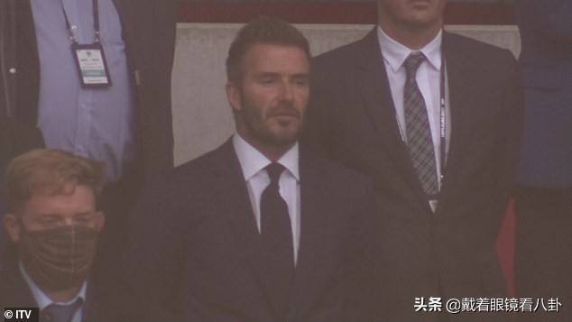 贝克汉姆携儿子看球,贝克汉姆带次子