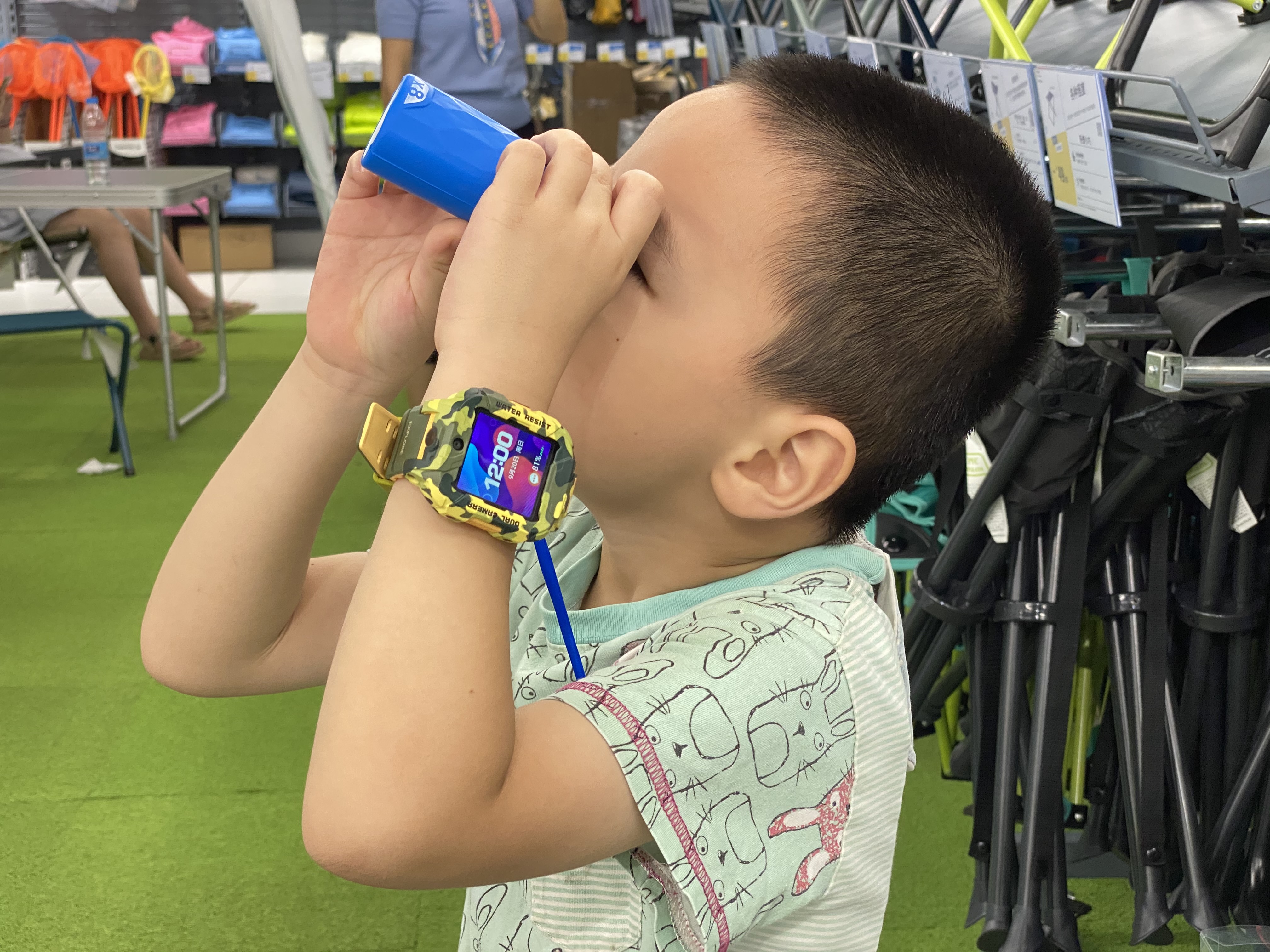 3608xs和小天才q1r手表哪个好,儿童手表360好还是小天才好