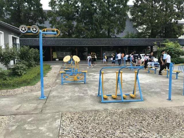 为何老了进养老院是最好的选择,当代年轻人老了以后选养老院标准