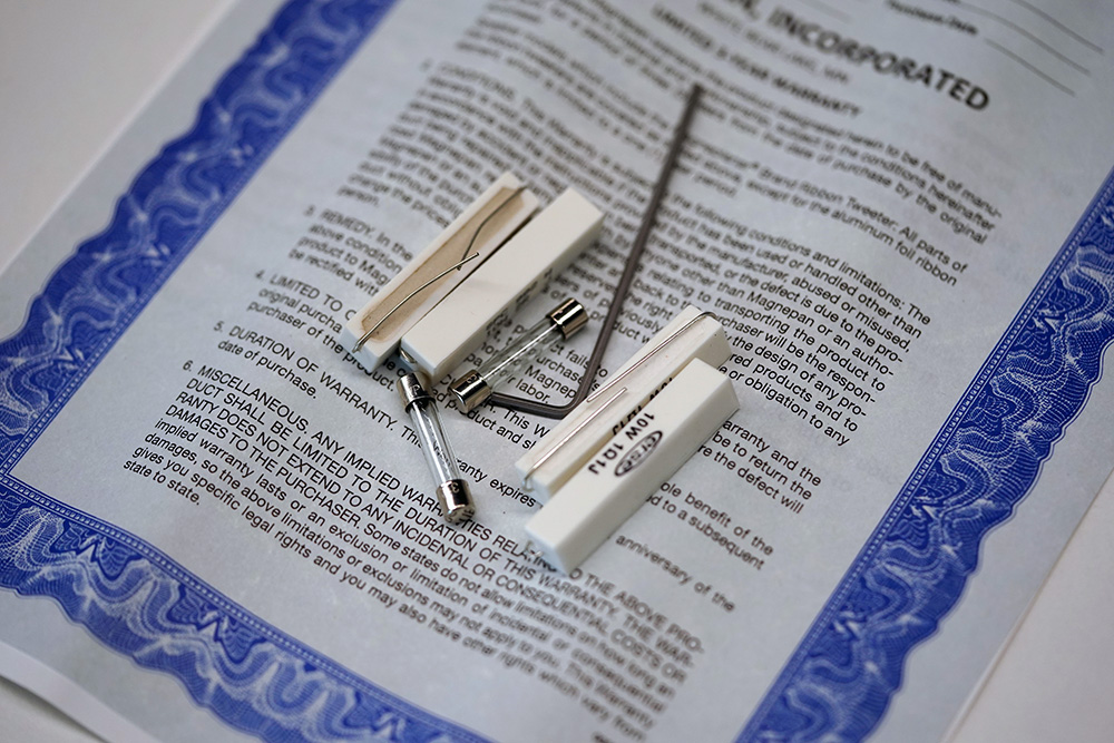 和静电音响不一样？磁力平板音响MagnepanLSR试用