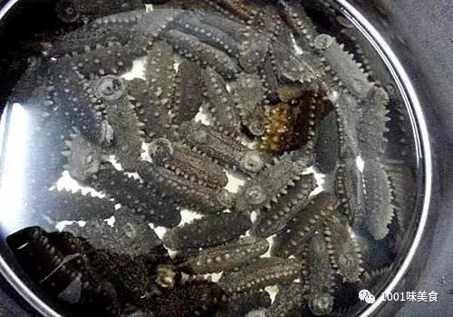 北京大董酒店葱烧海参做法,北京大董烧海参