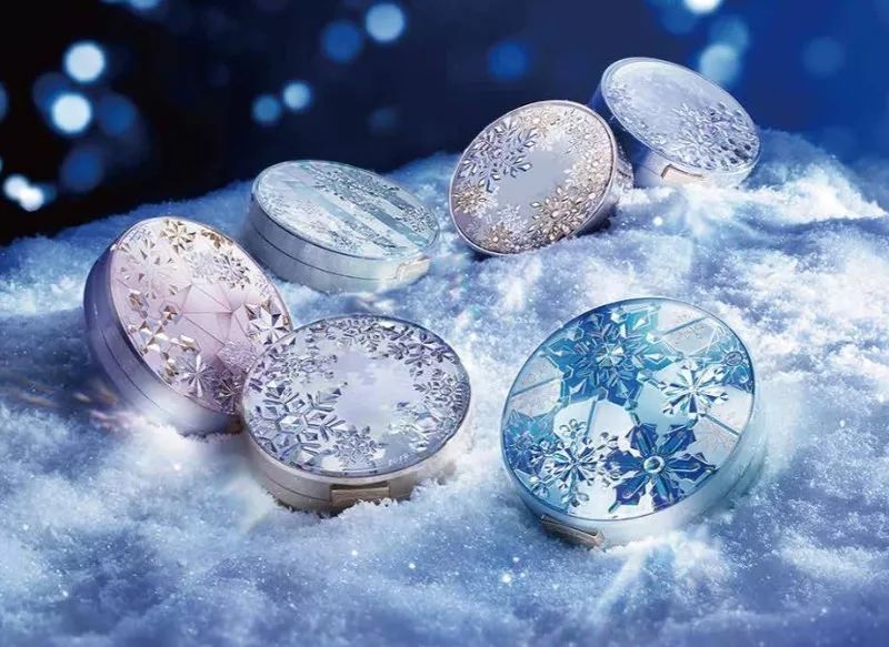 mac2019圣诞限定高光是什么,mac圣诞套装试色2019