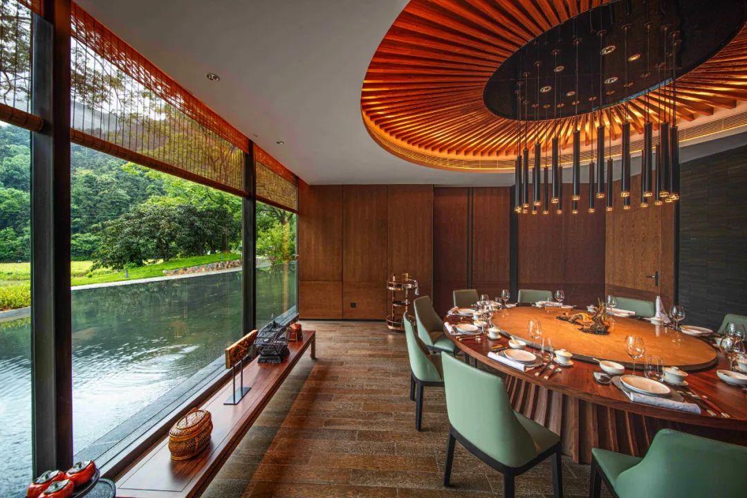 涓栦織涔嬮棿鏂瑰涔嬪,鏂瑰涔嬮棿灏樹笘涔嬪