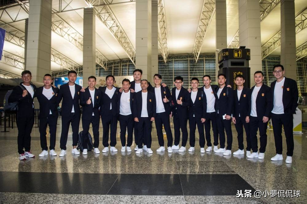 中国男足正装,中国男足西装套装