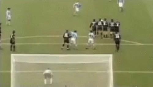 足球场最有天赋的球星,充满激情的足球场