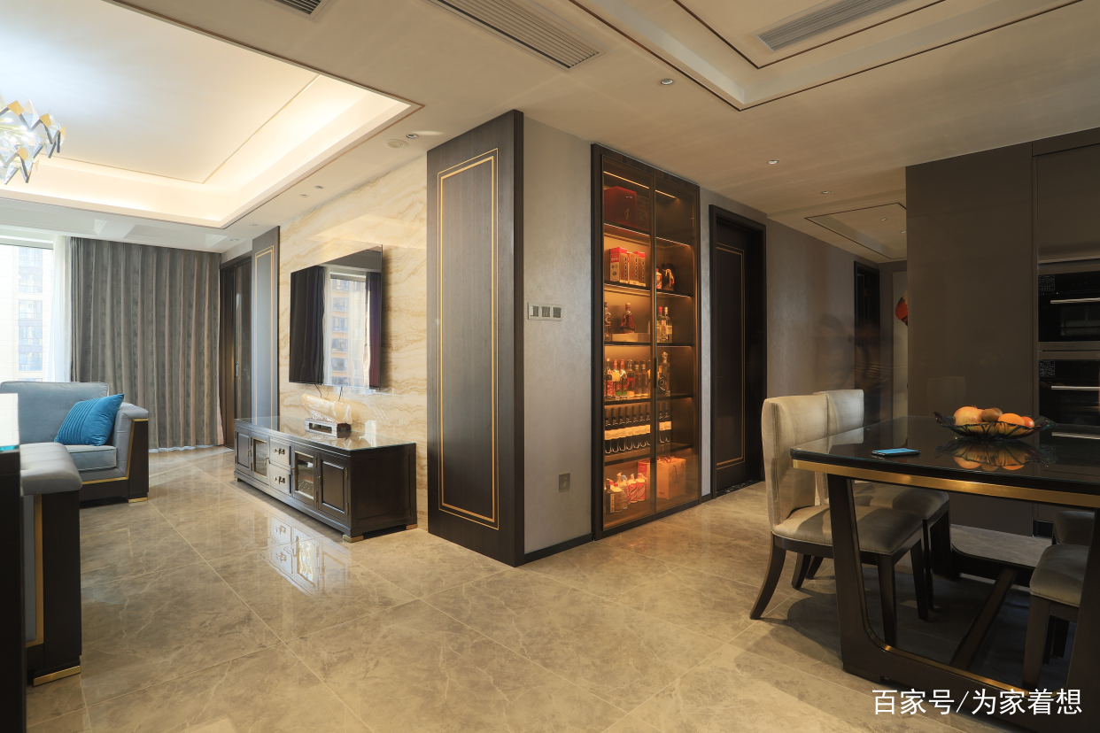 蜜蜂喜欢在家里的什么地方筑巢,蜜蜂喜欢在山上什么地方筑巢