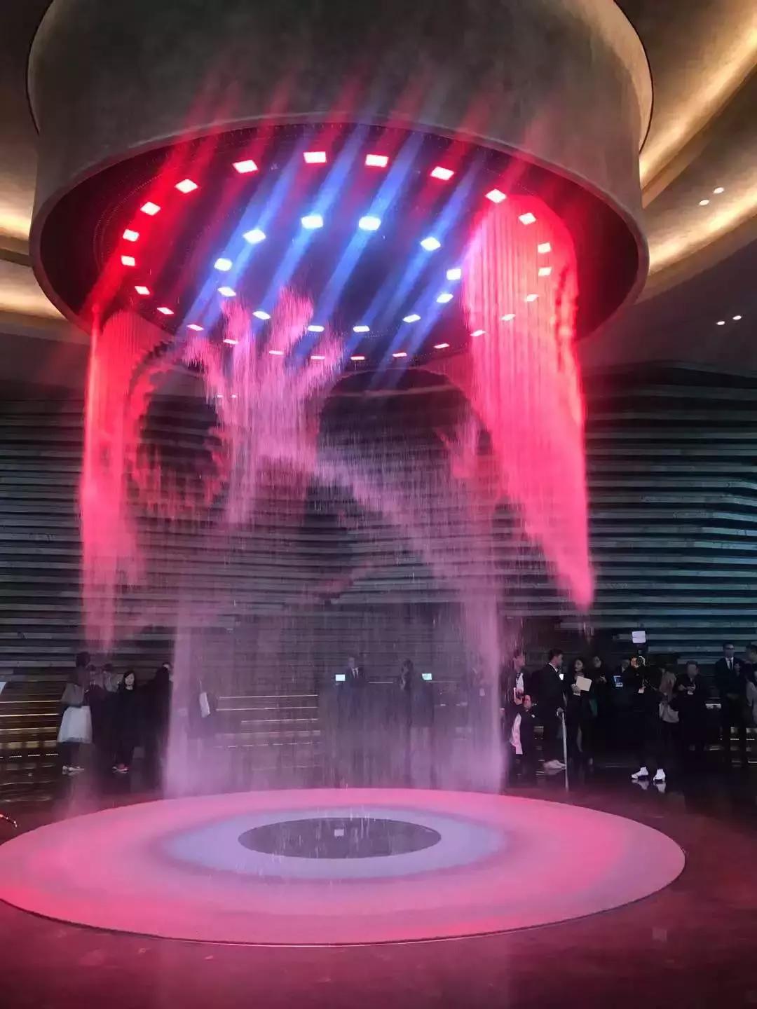 上海深坑酒店耗时13年造价21亿,上海深坑酒店是不是18层最贵