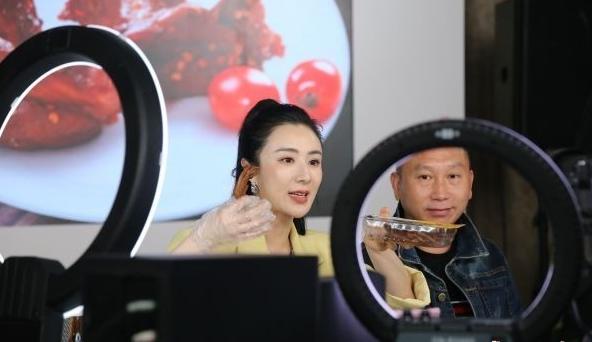 520第一次送女朋友什么礼物最用心,520送什么礼物给女友学生党