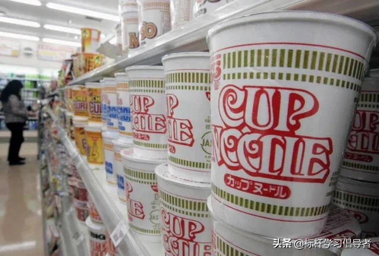 上怼政府,下骂国民!最狂老字号,为何能赚500亿?